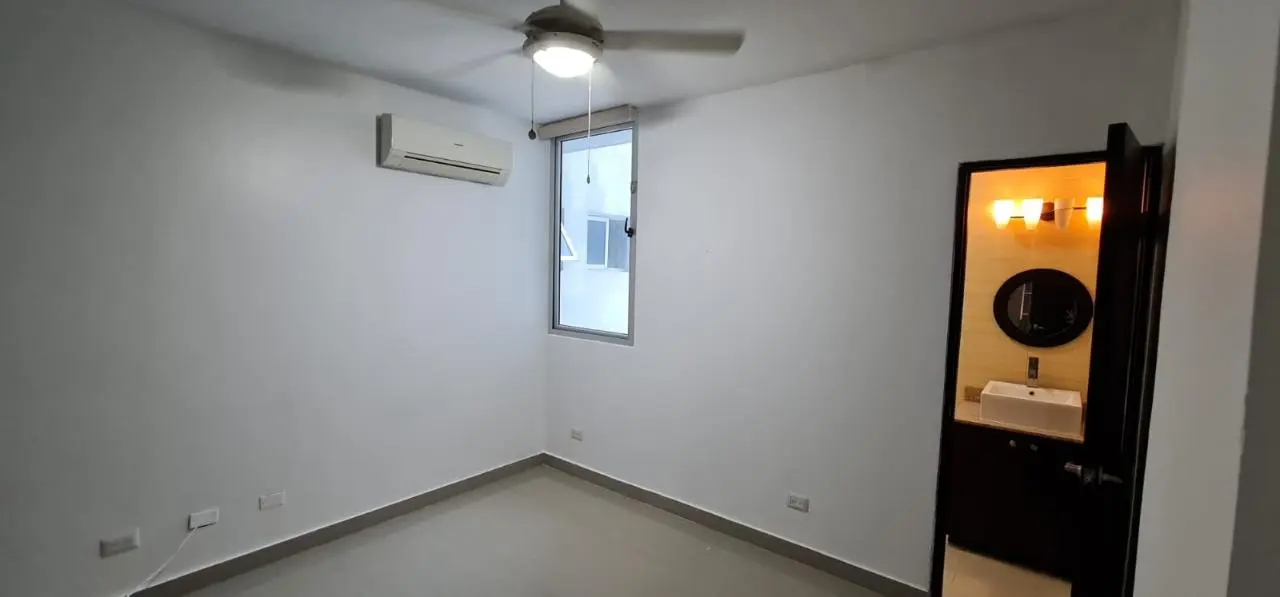 San Francisco #24b - Photo 16