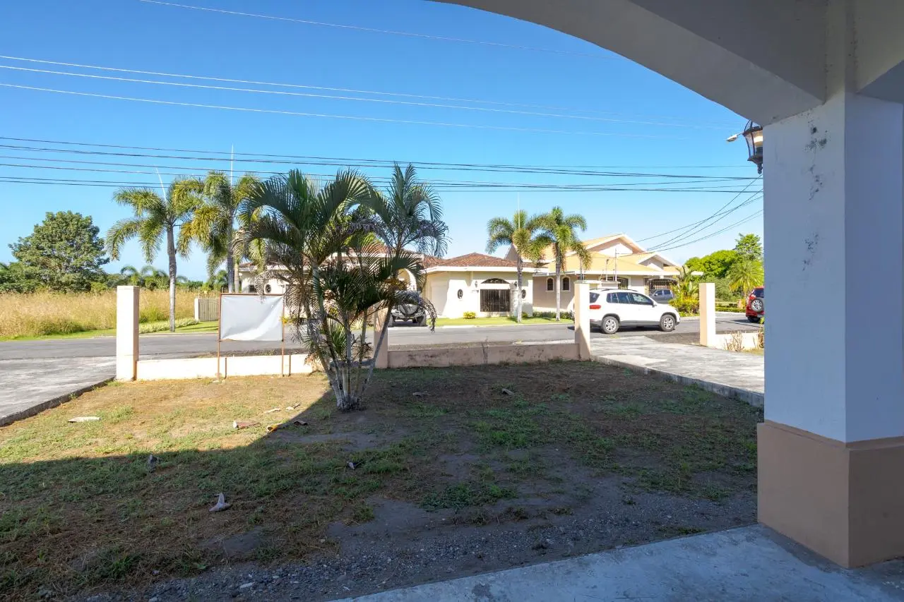 San Antonio, David - Photo 22