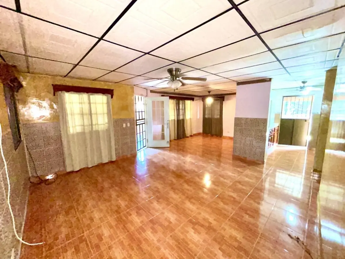 Lomas De Mastranto, Barrio Colon, La Chorrera #no. L-26 - Photo 7