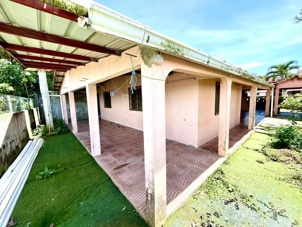 Lomas De Mastranto, Barrio Colon, La Chorrera #no. L-26 - Photo 17