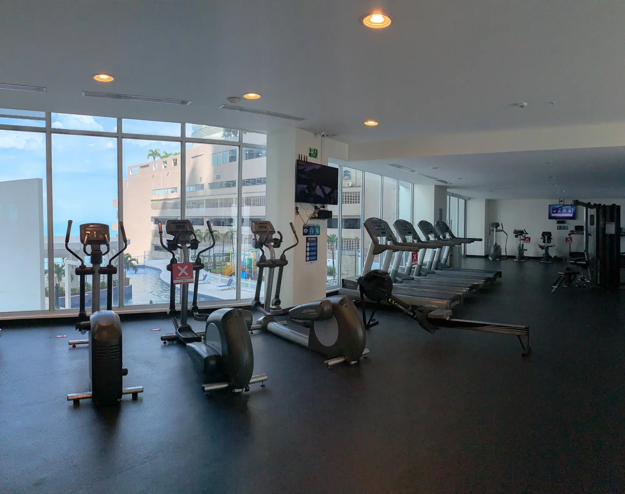 Punta Pacifica #17 C - Photo 17