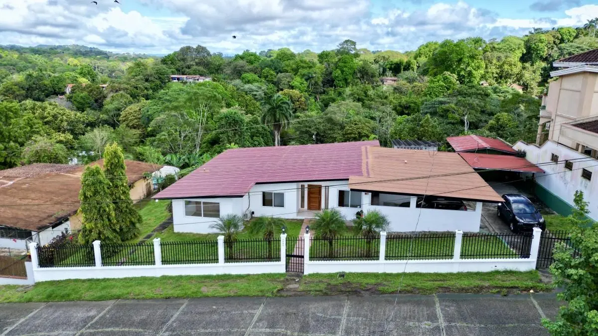 casa en las cumbres,calle ellago, calle maria olimpia de obaldia