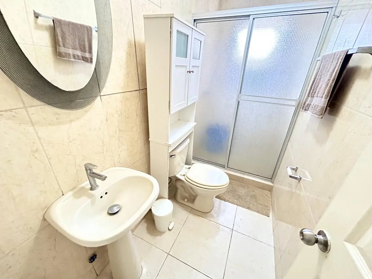 Colinas Del Oeste, Calle 8va. #no. 408 - Photo 4