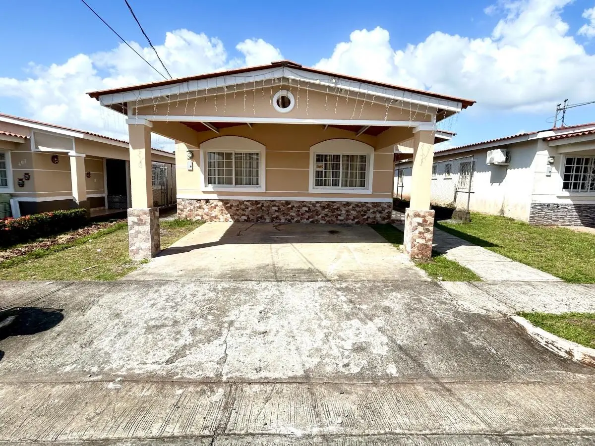 Colinas Del Oeste, Calle 8va. #no. 408 - Photo 2