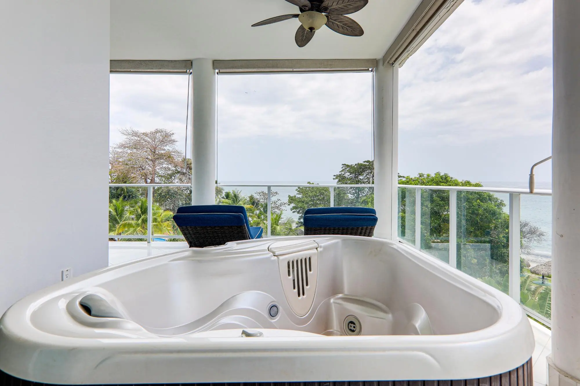 Bijao Beach Club And Residences #3a - Photo 15