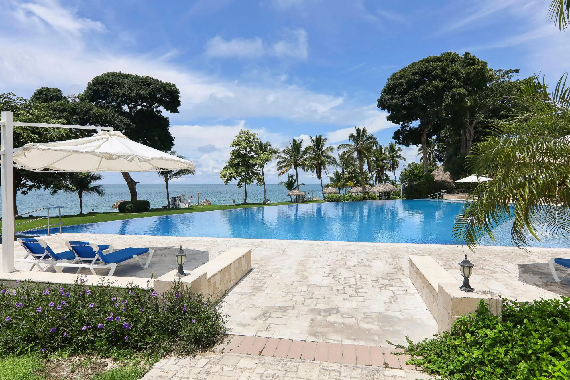 Bijao Beach Club And Residences #3a - Photo 57