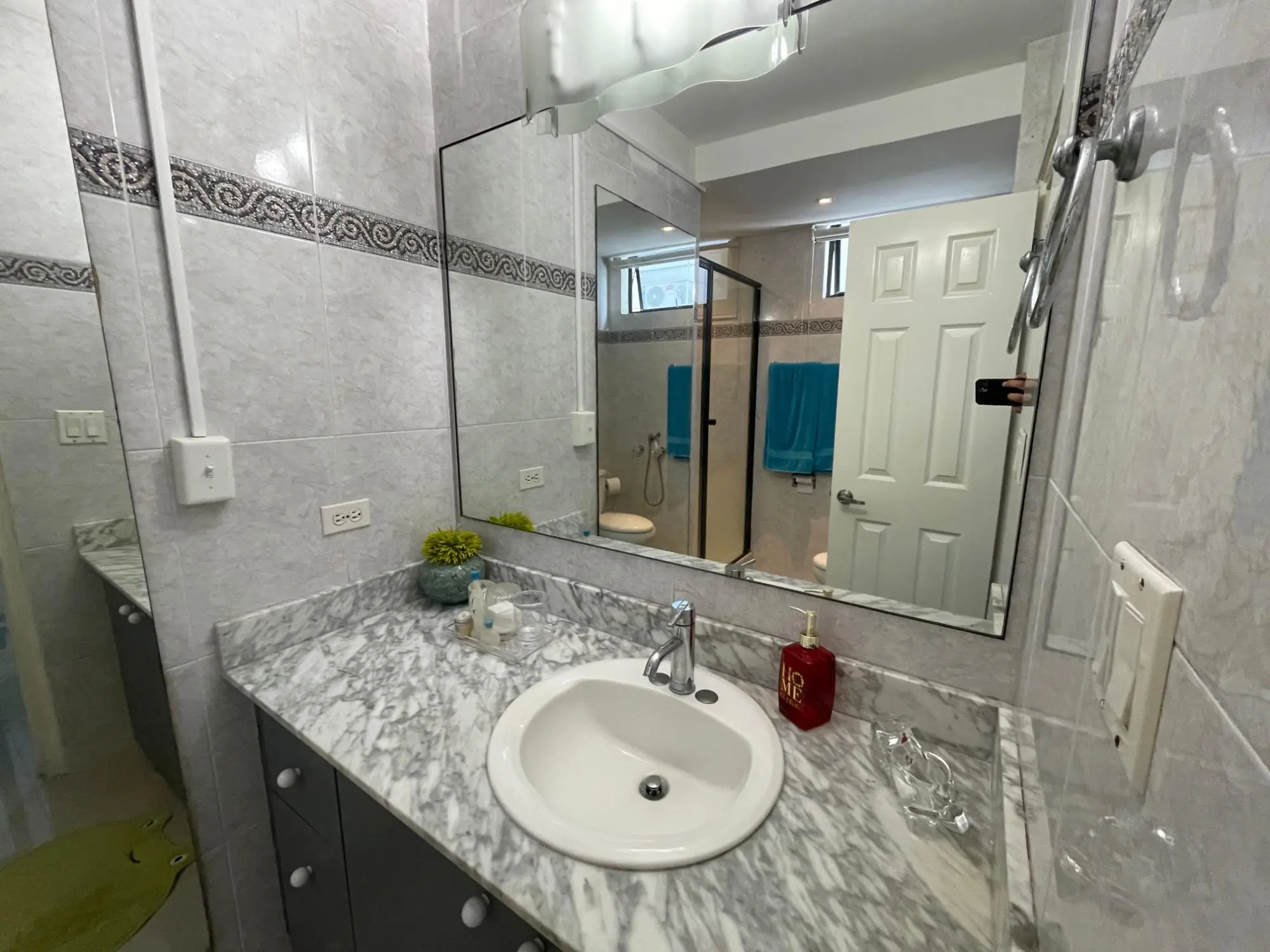 Condesa Del Mar Remodelado Y Amoblado (avenida Balboa) #29 - Photo 51