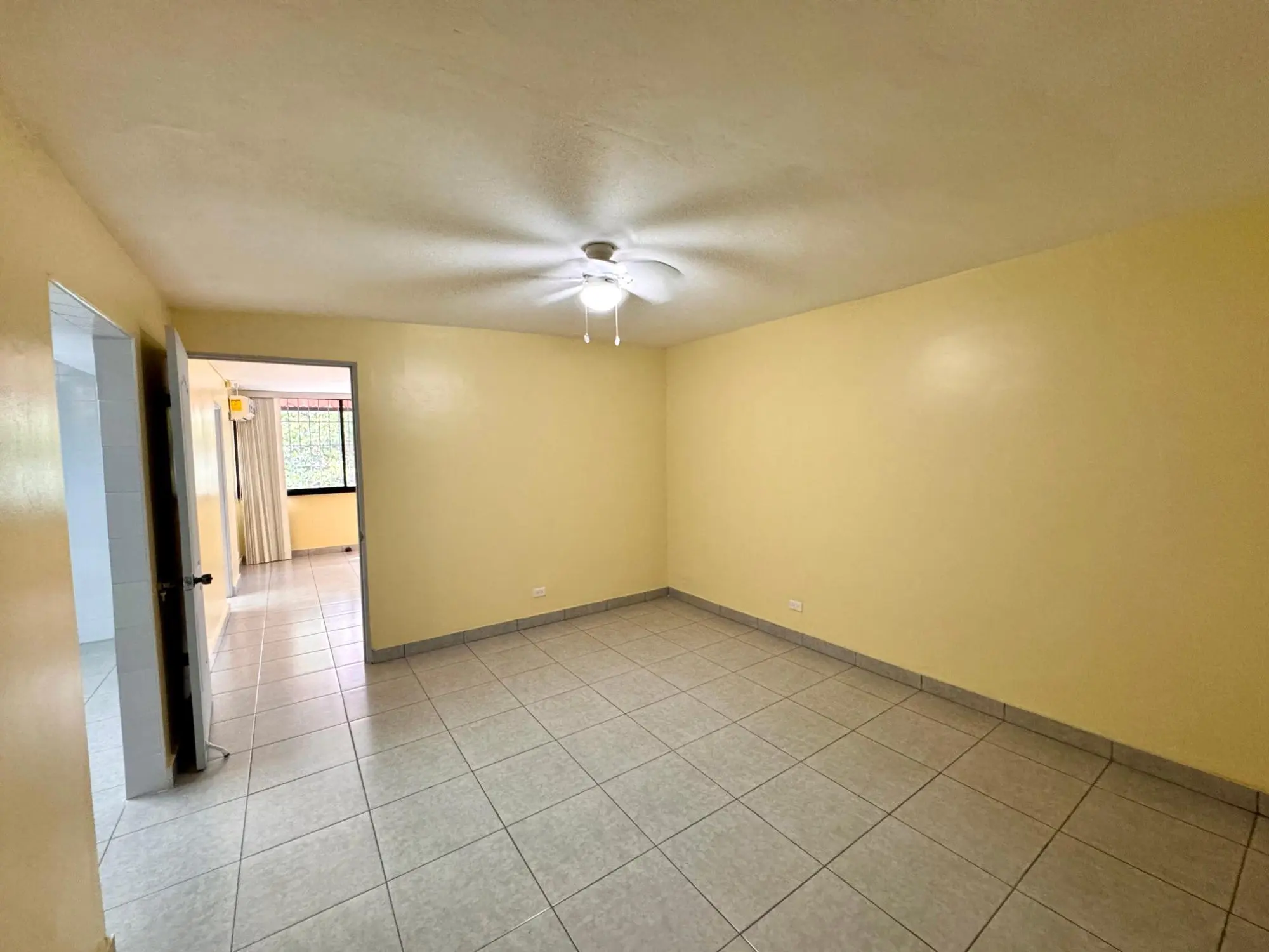 Edicio Juan Pablo Ii, Carrasquilla #10 - Photo 4