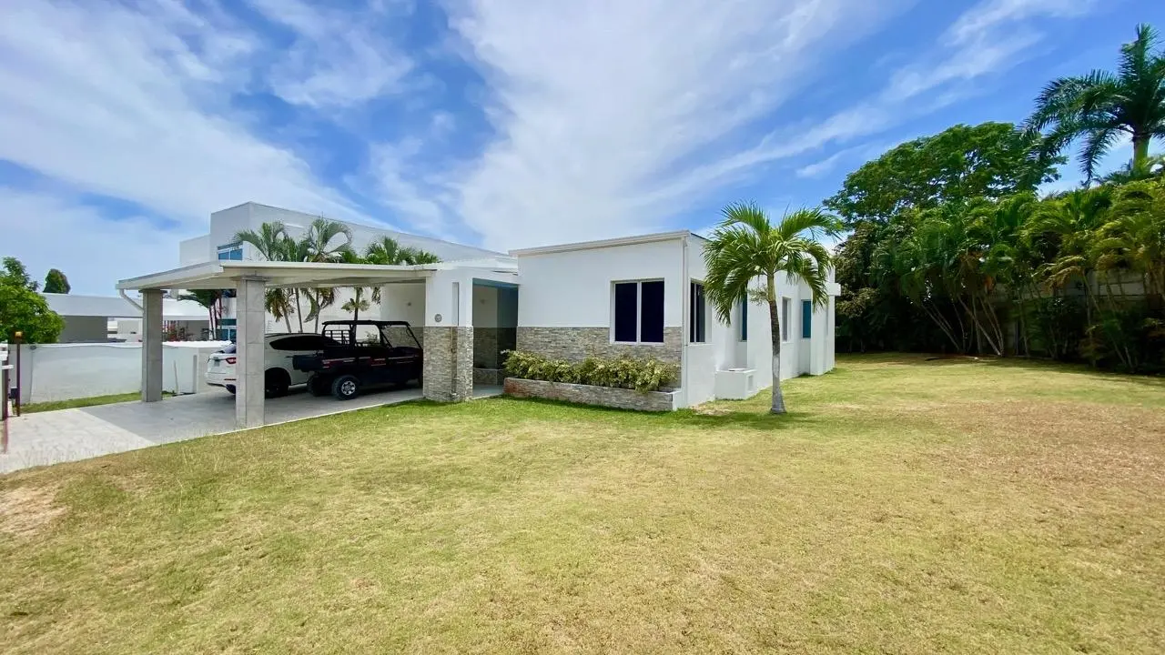 Calle Las Villas ##44 - Photo 11