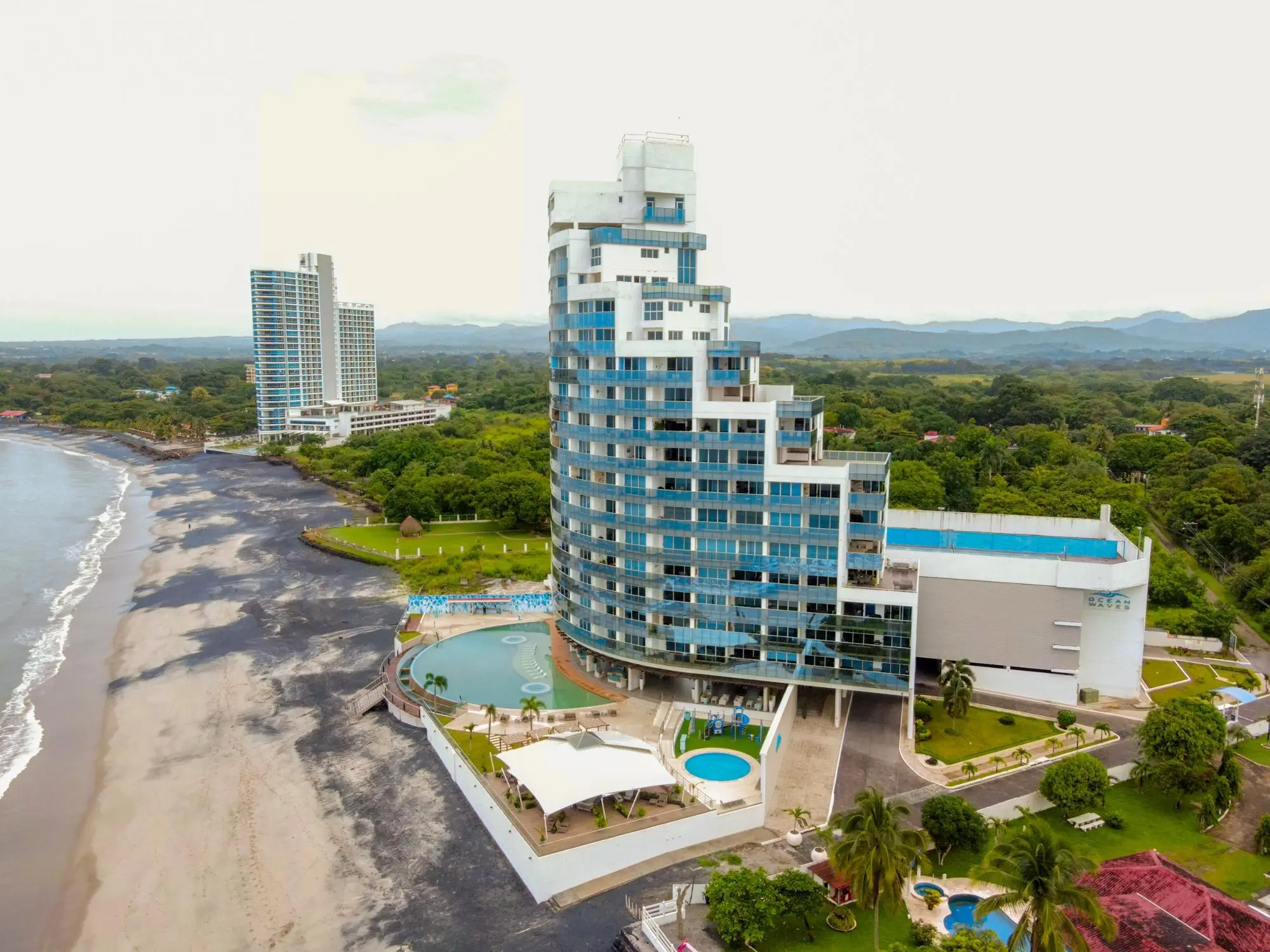 Nueva Gorgona, Ocean Waves #4f - Photo 2