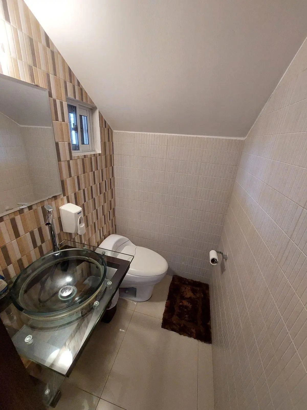 Calle J #250 - Photo 10