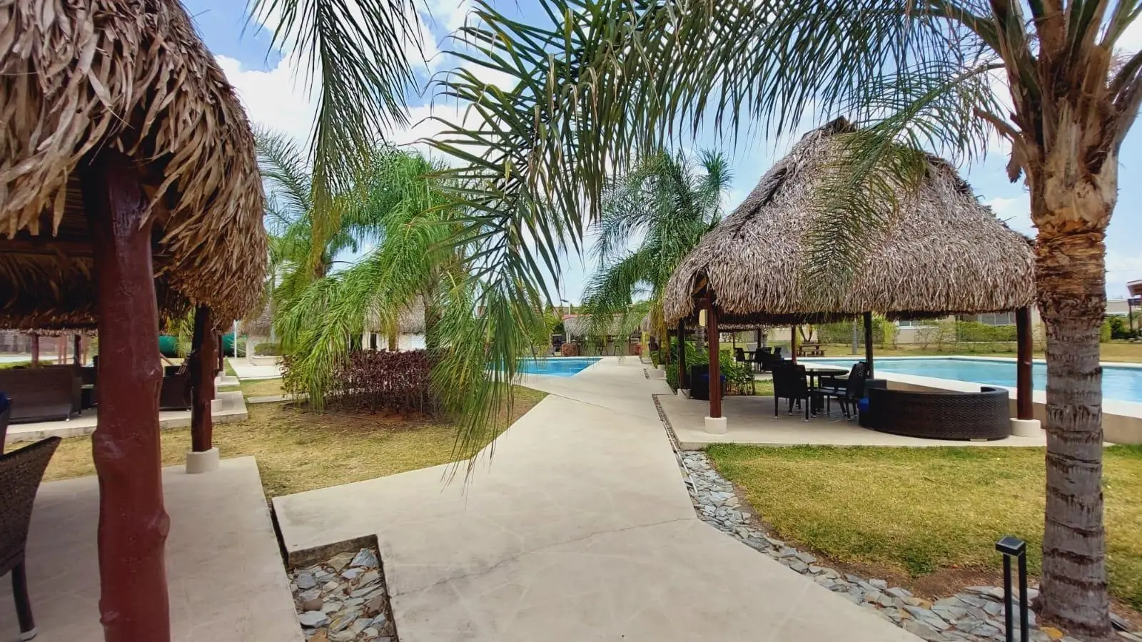 Piso 100 Paraíso Village, Avenida Boulevard #112 Vip - Photo 2