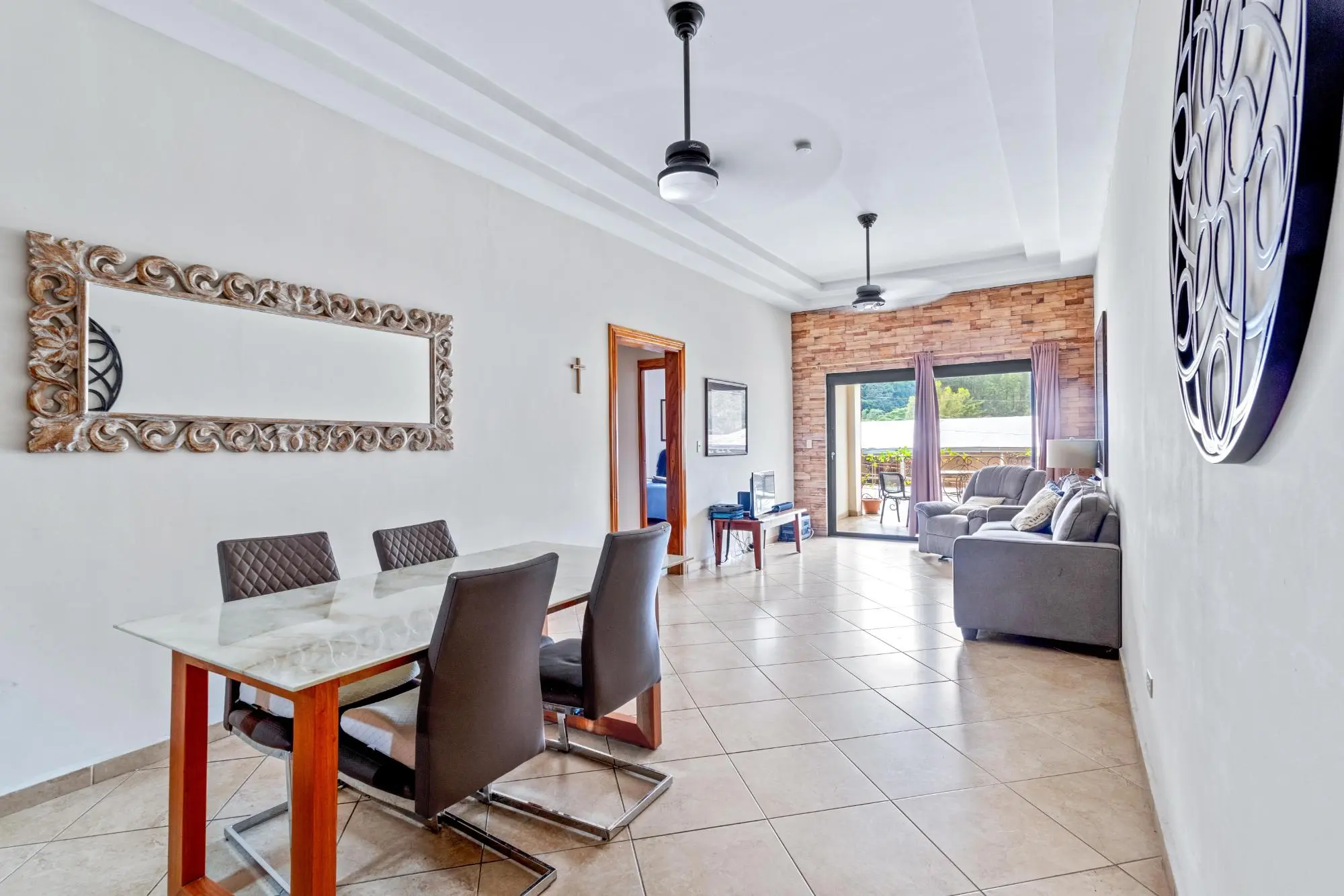 0 Chiriquí, Boquete, Bajo Boquete, Edificio Doña Andrea, Apto. L-12 #l-12 - Photo 3