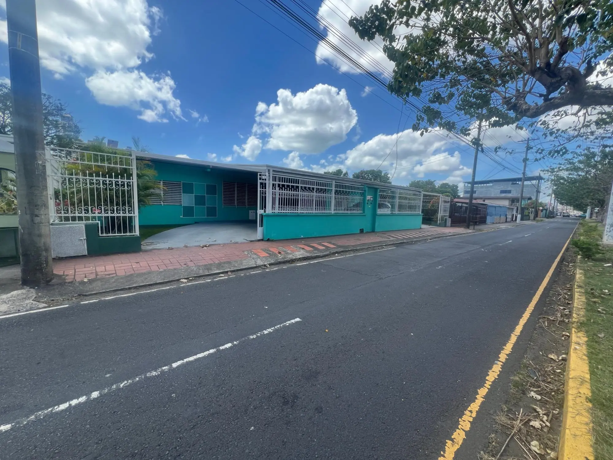 Casa Comercial Calle Principal Chanis - Photo 3