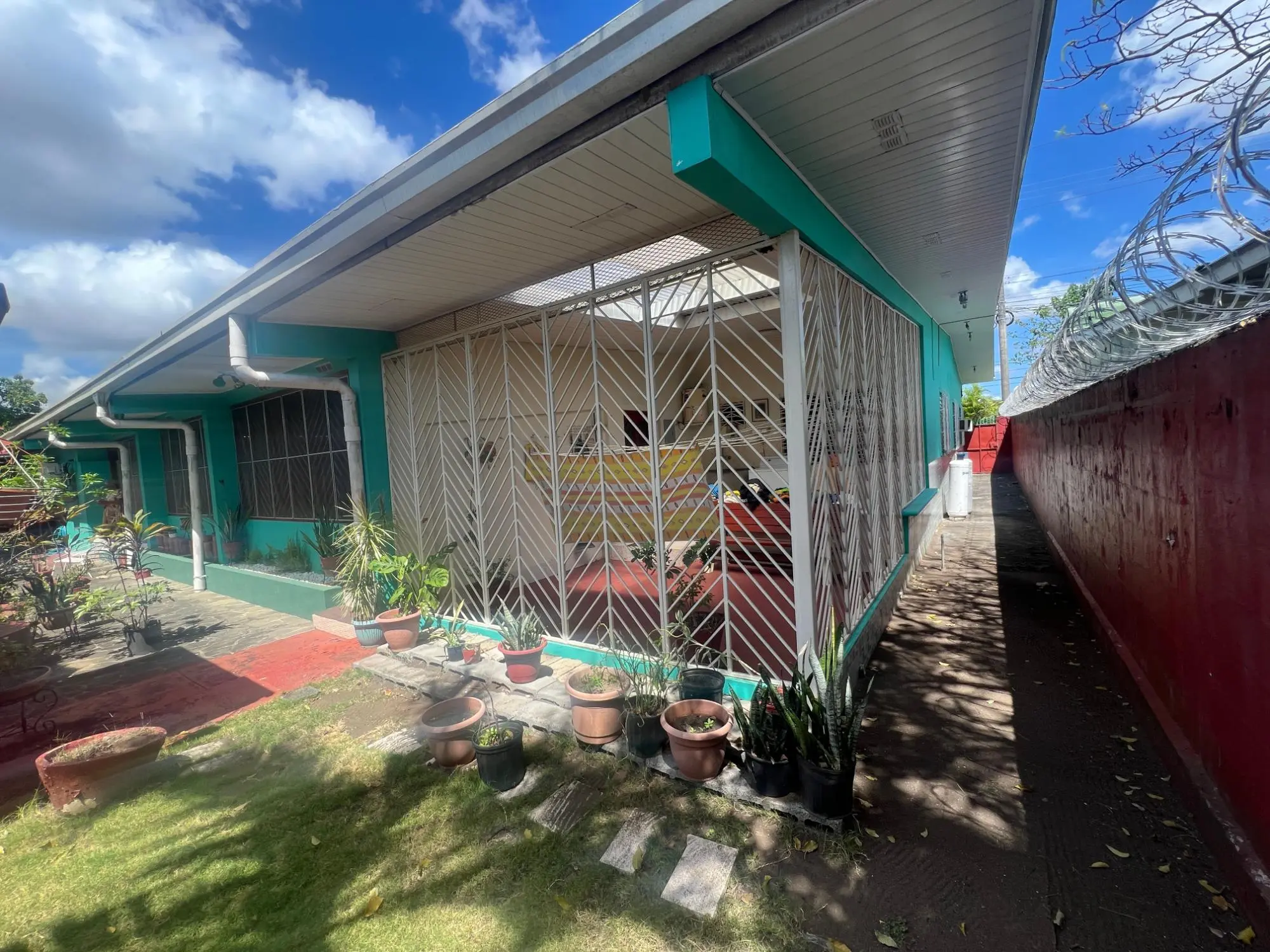 Casa Comercial Calle Principal Chanis - Photo 12