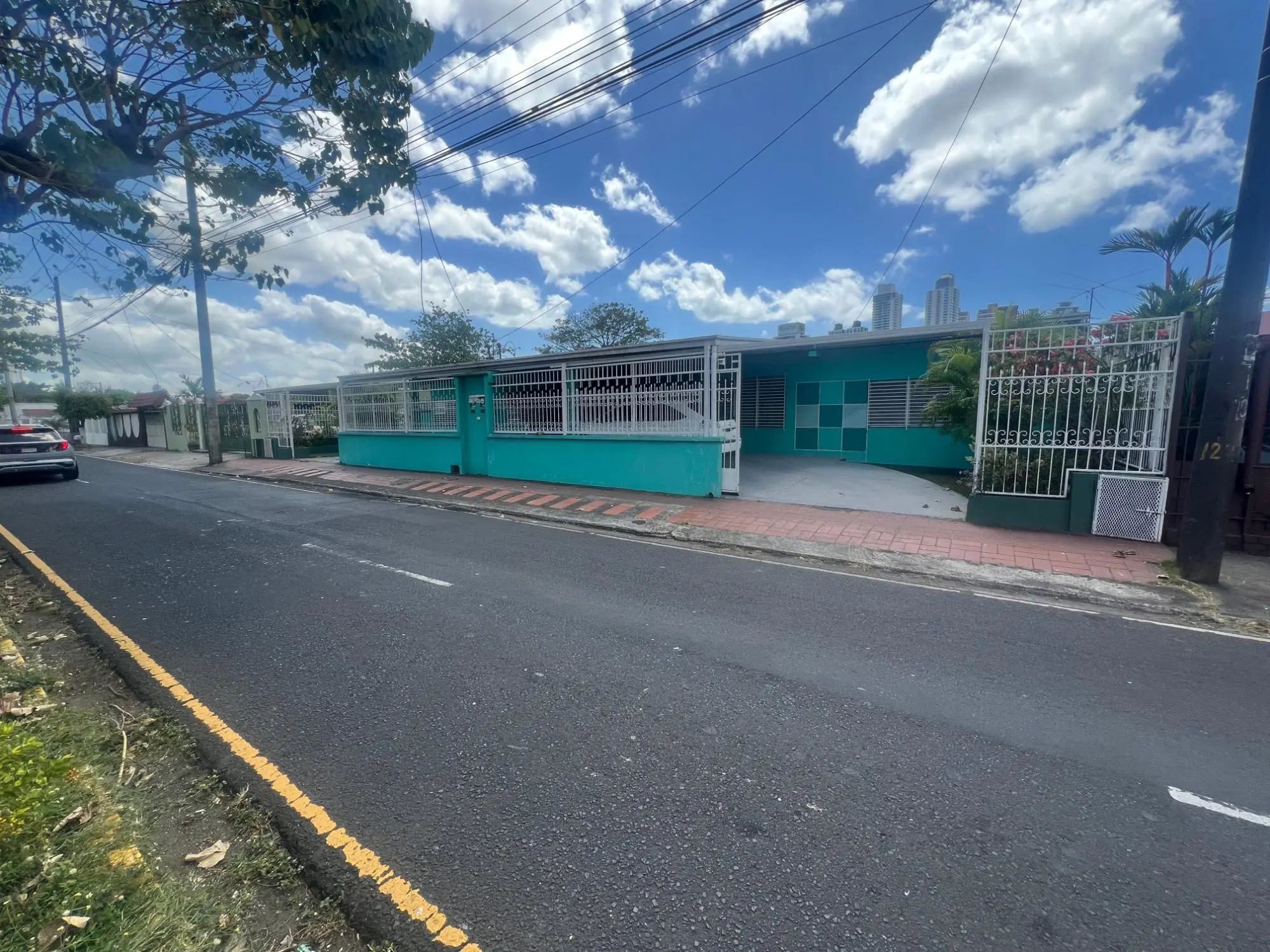 Casa Comercial Calle Principal Chanis - Photo 2