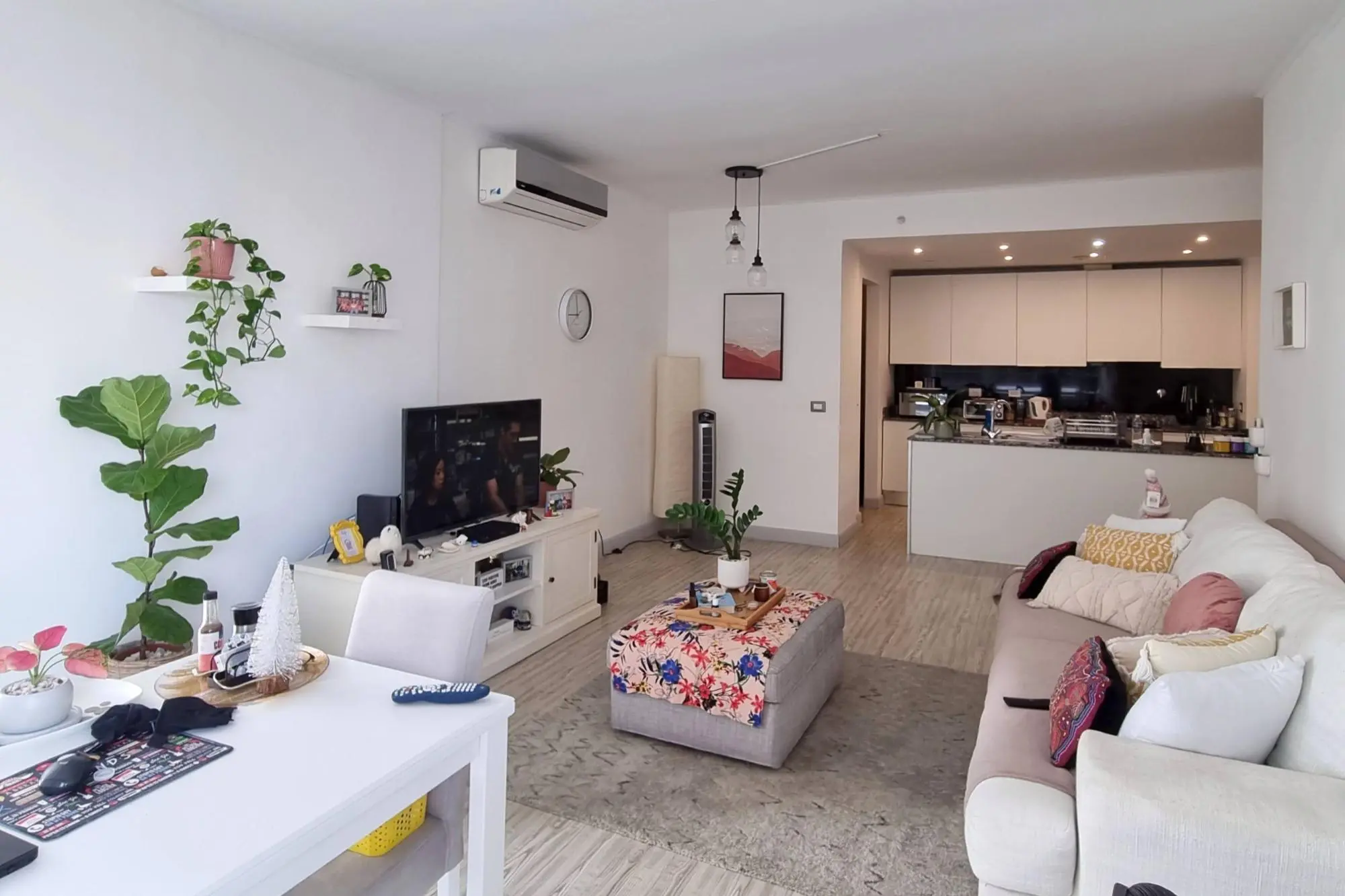 Calle 76 Este #10b - Photo 2