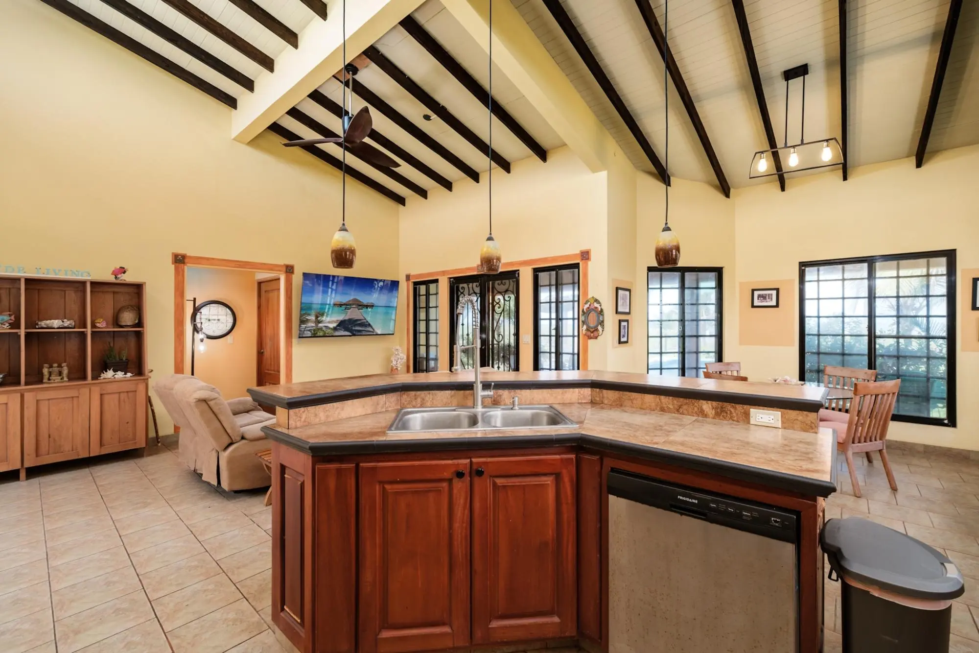 M-10 Play La Barqueta - Photo 15