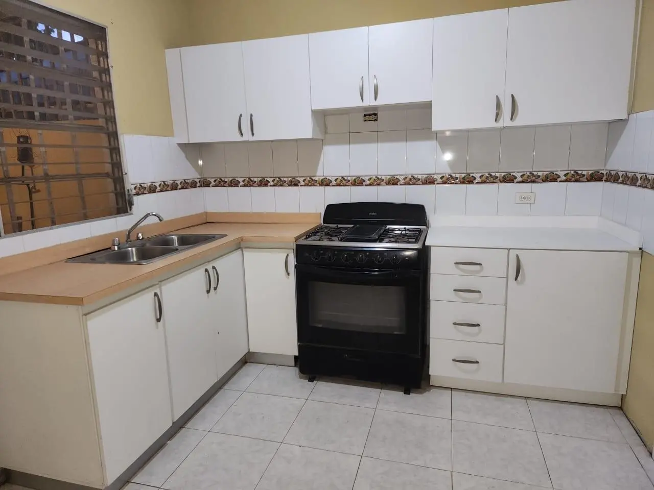 Calle Anzio , Barriada Inmobiliaria De Las Praderas , Corregimiento Rufina Alfar - Photo 13