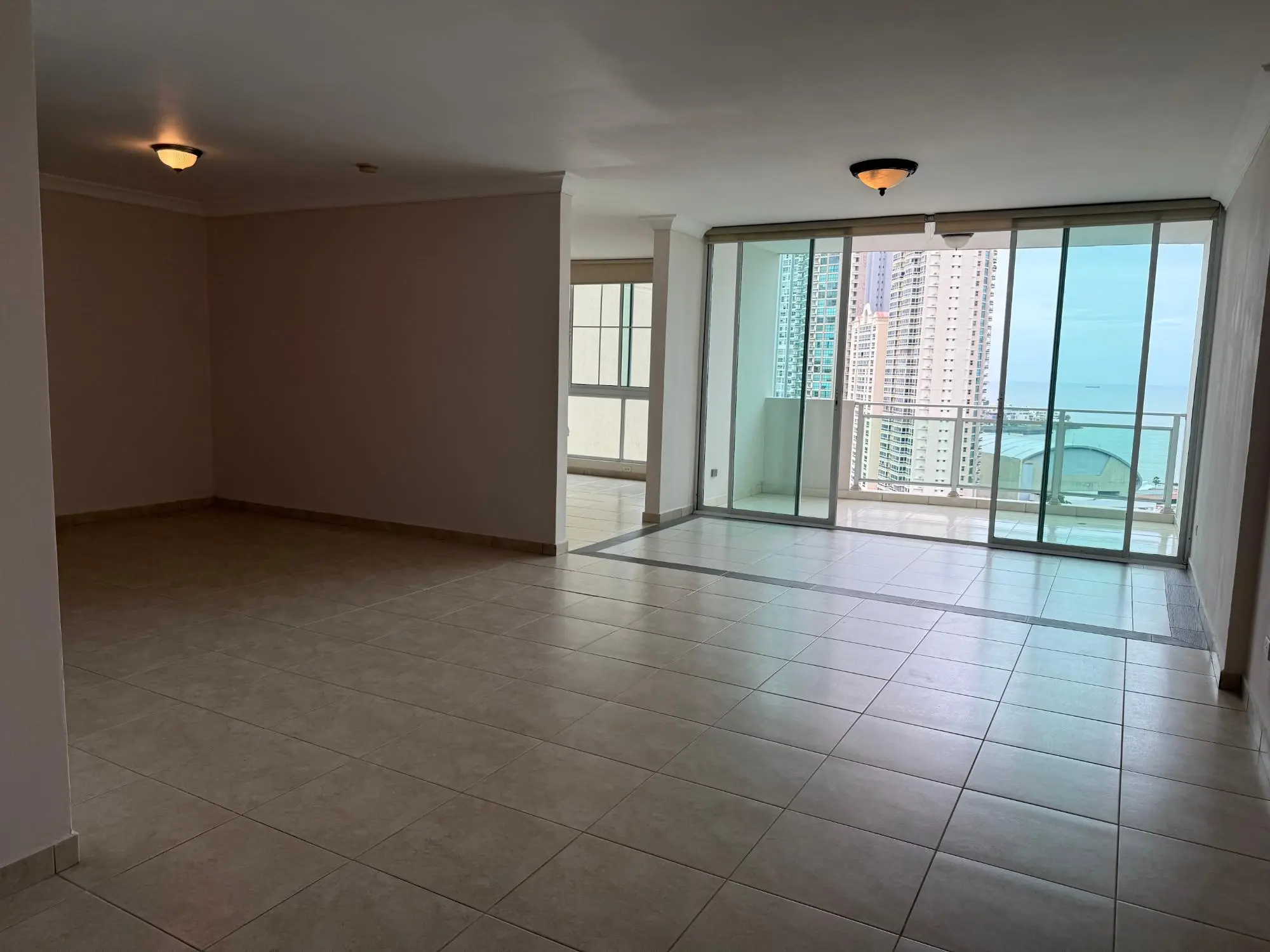 Punta Pacífica #21b - Photo 2