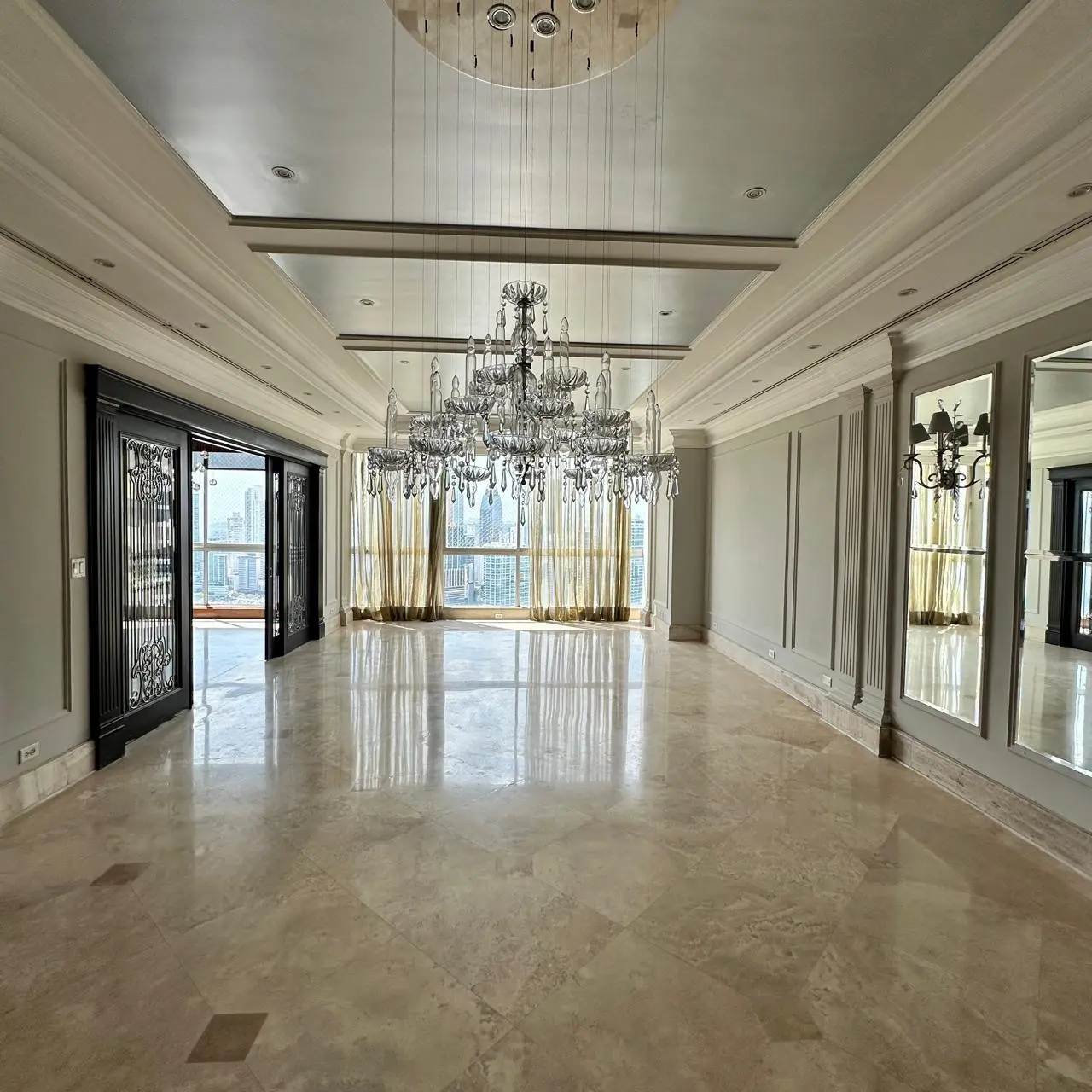 Ph Peninsula, Punta Paitilla #b - Photo 2