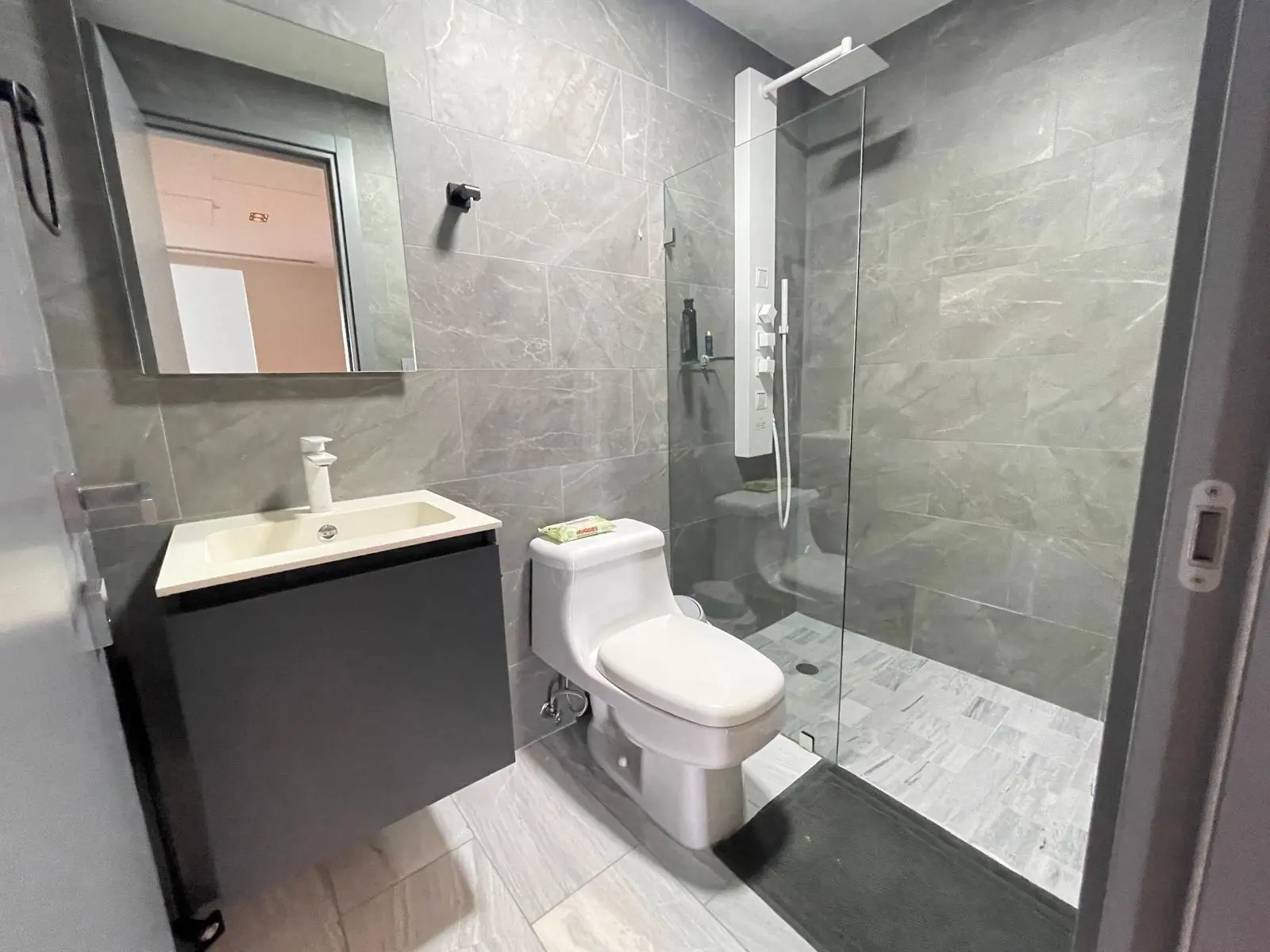 Calle 42, Bella Vista #2806 - Photo 16