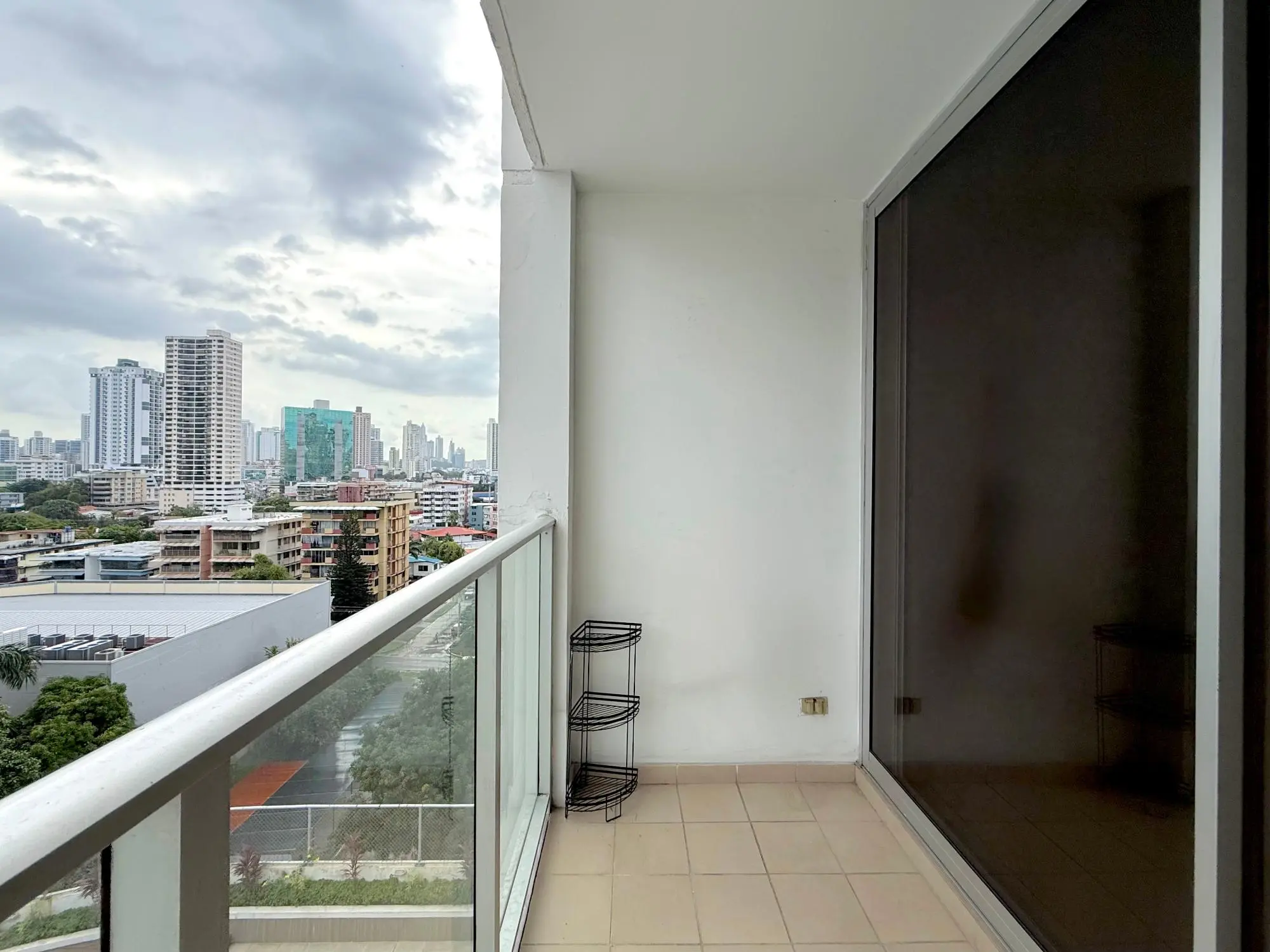 Metric #8d - Photo 102