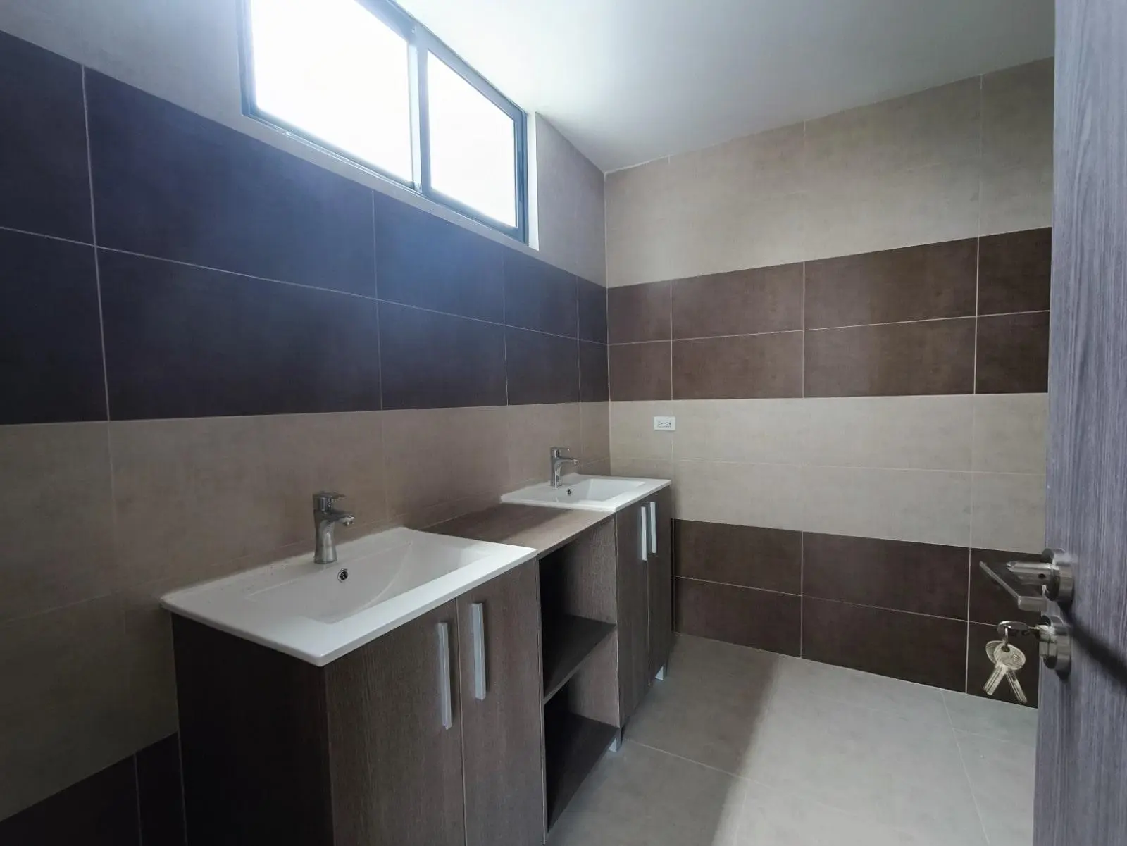 Calle Eric Del Valle #21b - Photo 19