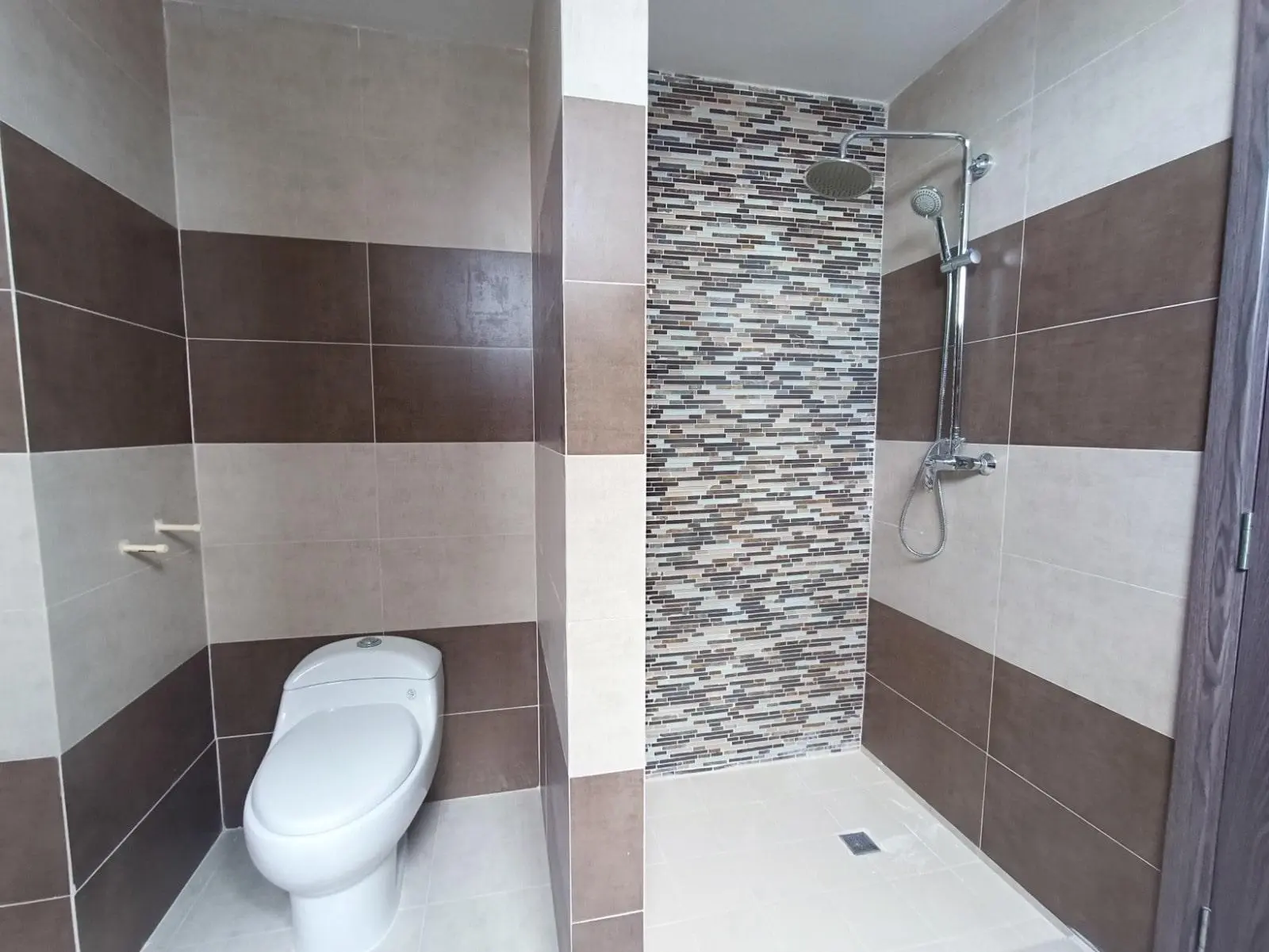 Calle Eric Del Valle #21b - Photo 22