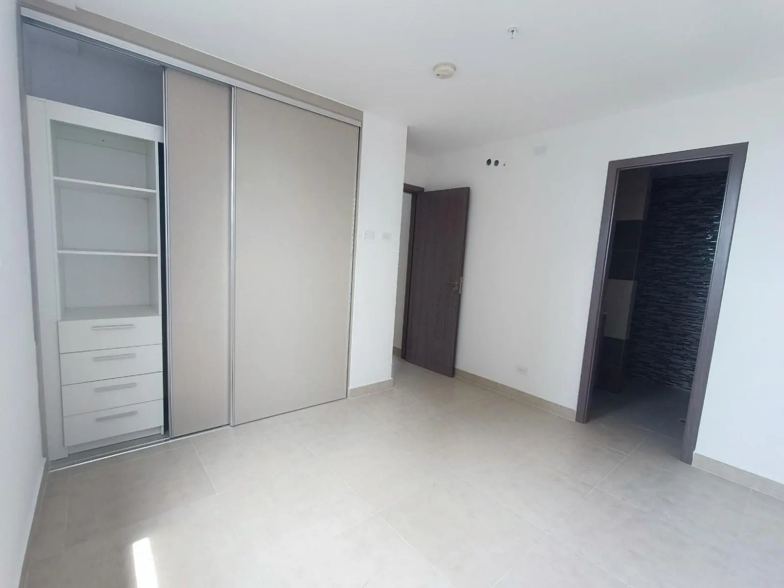 Calle Eric Del Valle #21b - Photo 14