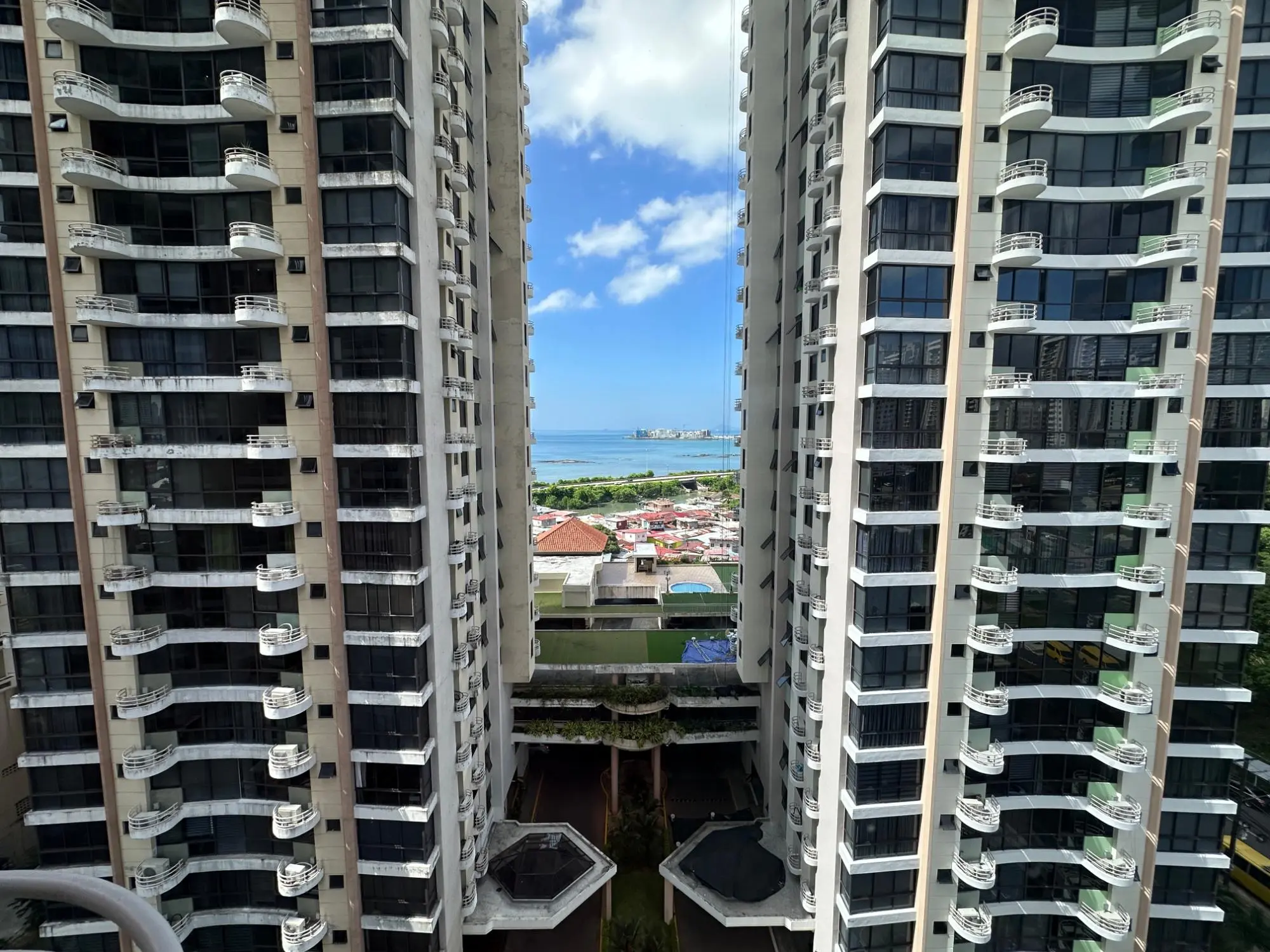 San Francisco Bay Torre 100 (san Francisco, Calle 78 Sur) #10b - Photo 4