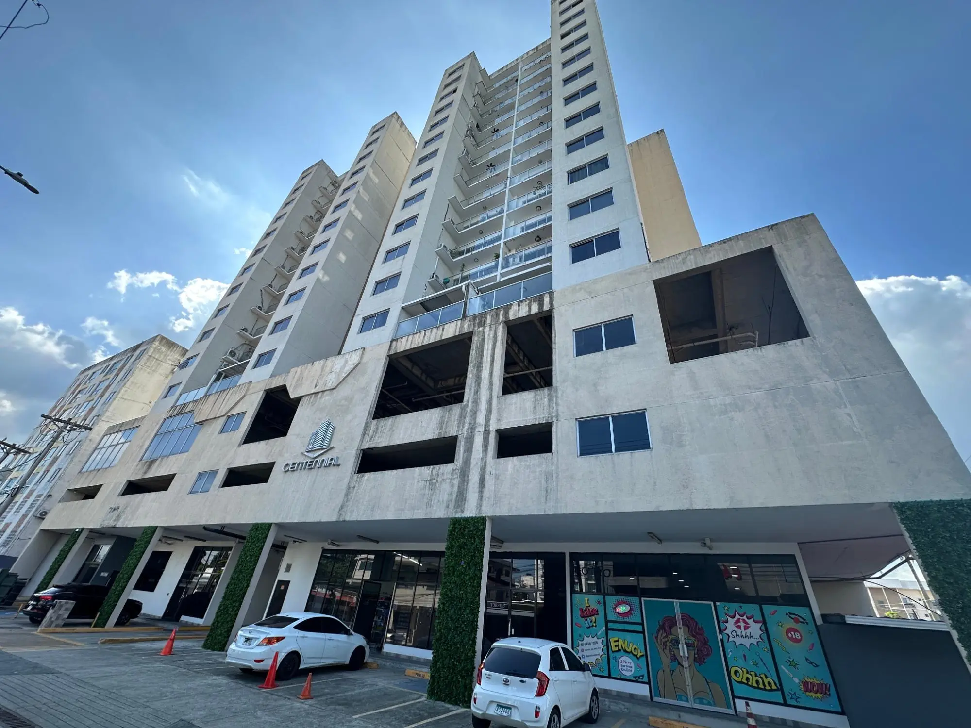 Ph Centennial (p. Lefevre), Ave. Cincuentenario #8b-5 - Photo 31