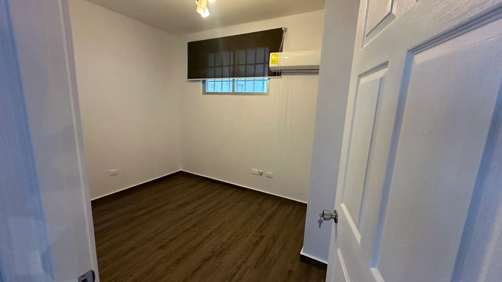 Vía España #18 - Photo 11