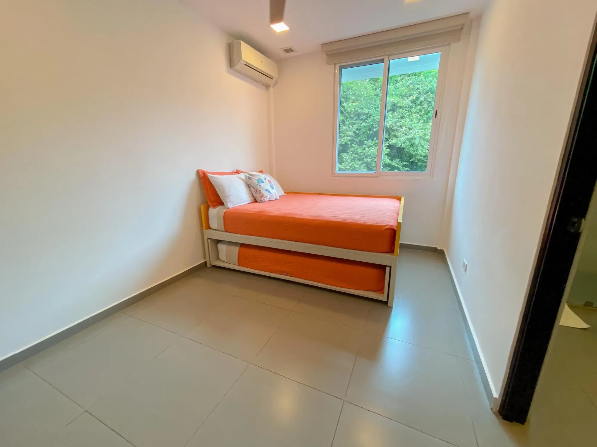 Res. Costa Esmeralda, San Carlos,pmá Oeste ##192-a - Photo 35