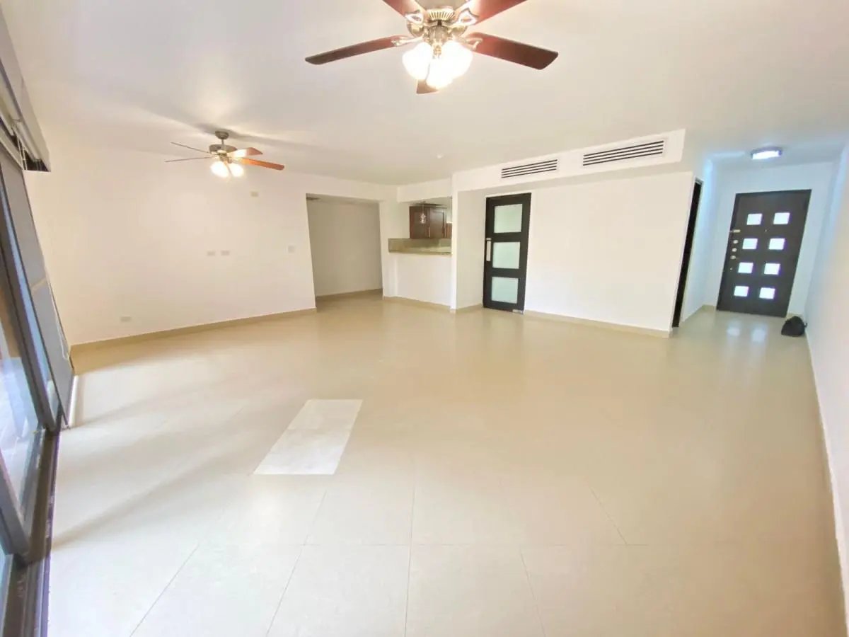 embassy club courtyard #2-2h