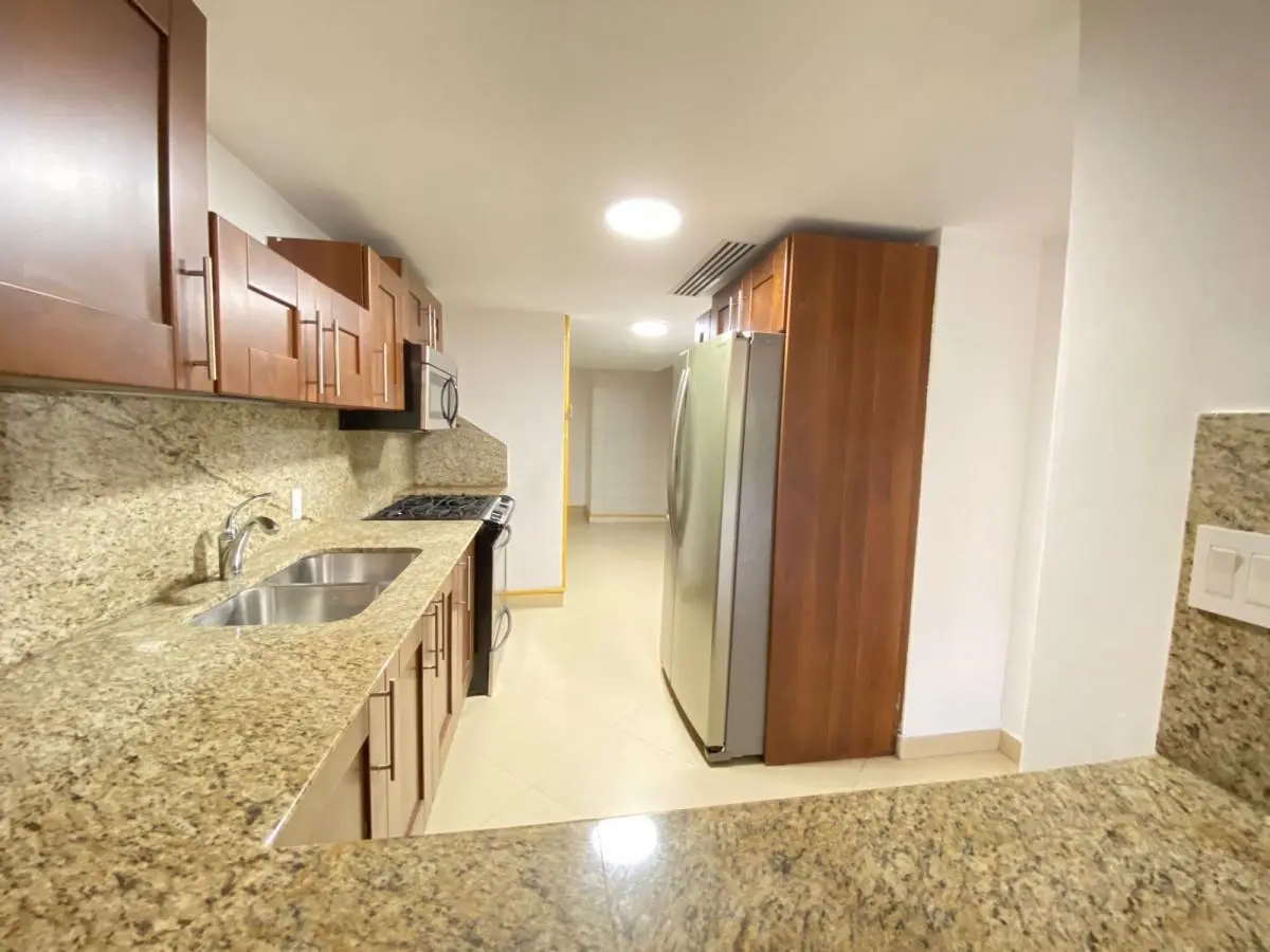 Embassy Club Courtyard #2-2h - Photo 3