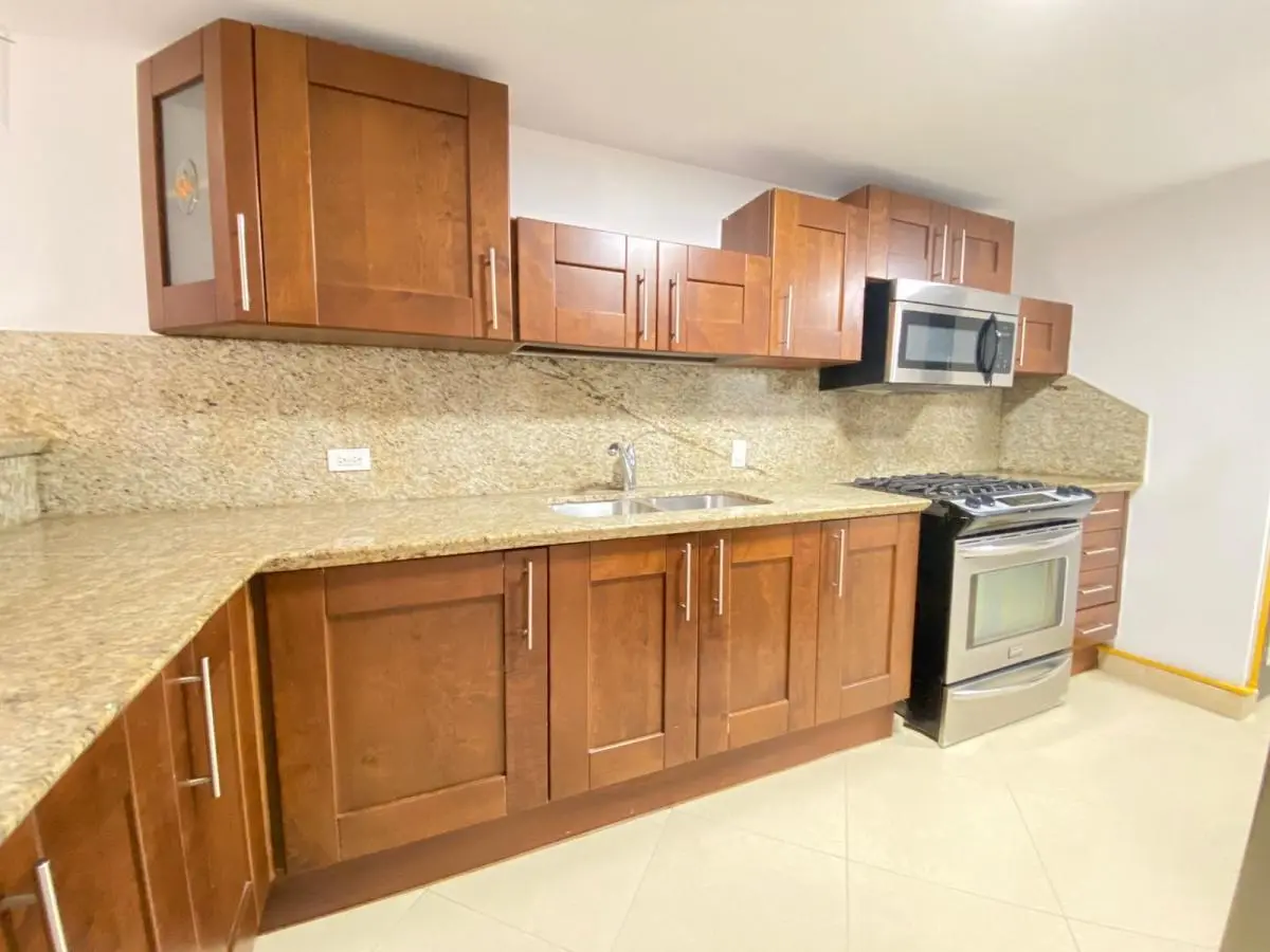 Embassy Club Courtyard #2-2h - Photo 4