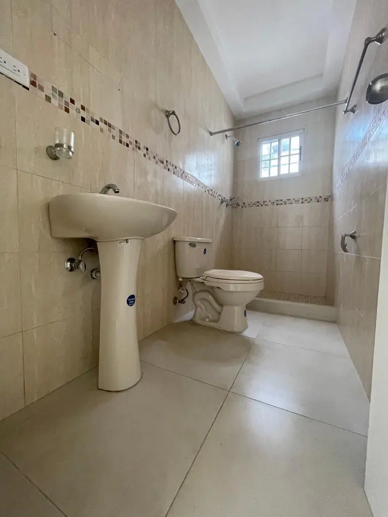 Calle Primera, Casa N°305, Residencial Villa Real #n°305 - Photo 43