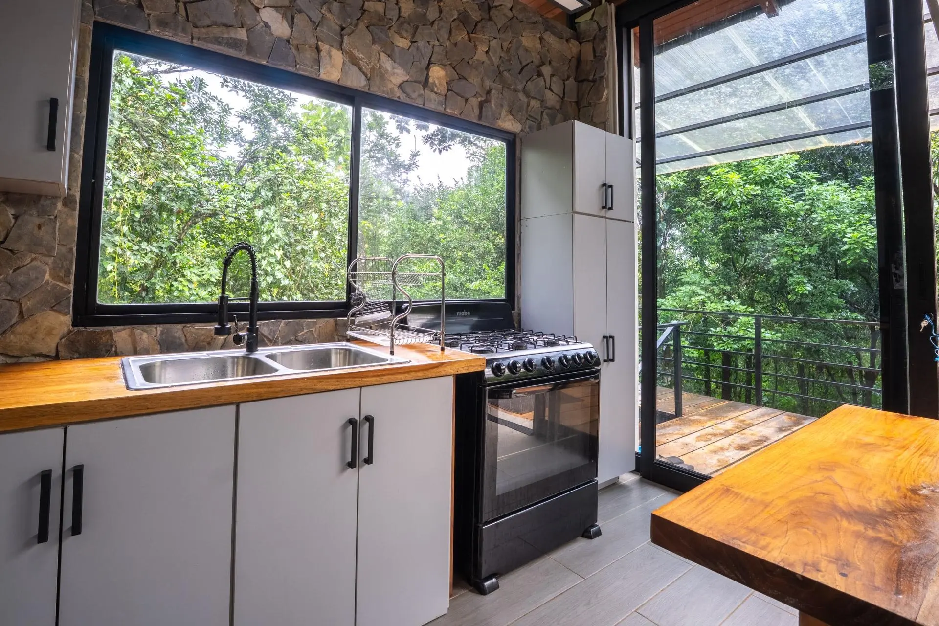 Morrillo Pacific Heights - Photo 13