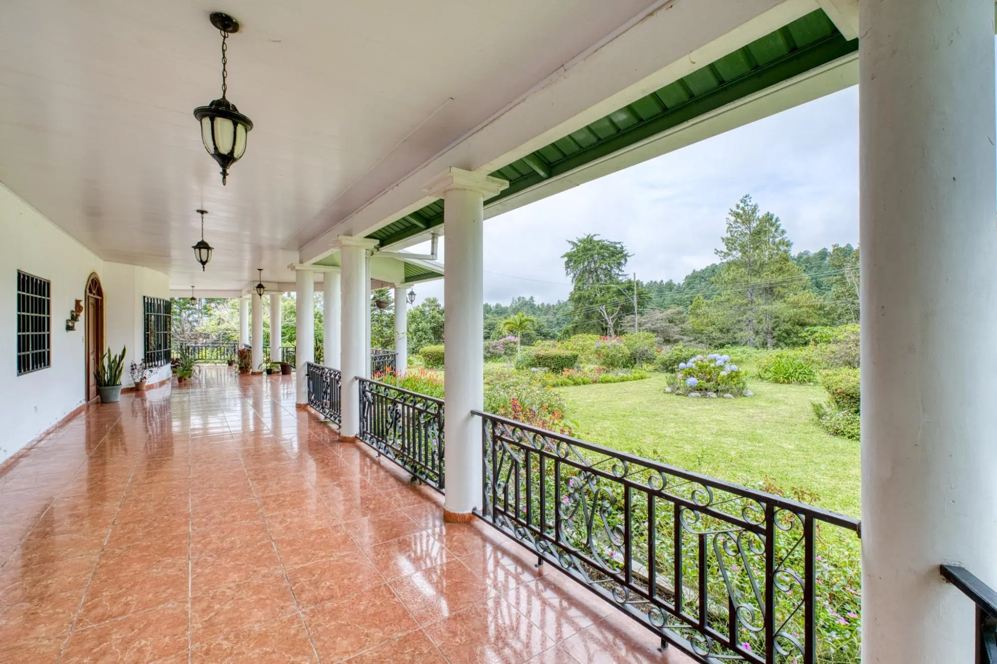 Santa Lucia - Photo 16