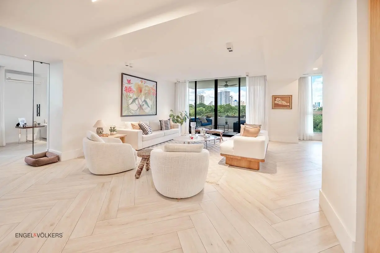 park one altos del golf #park one