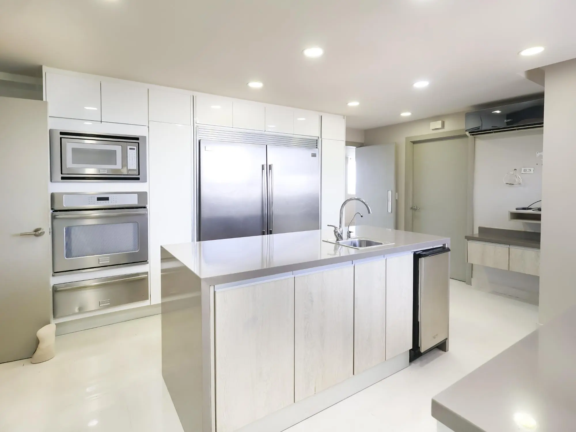 Via Cincuentenario #10 - Photo 25