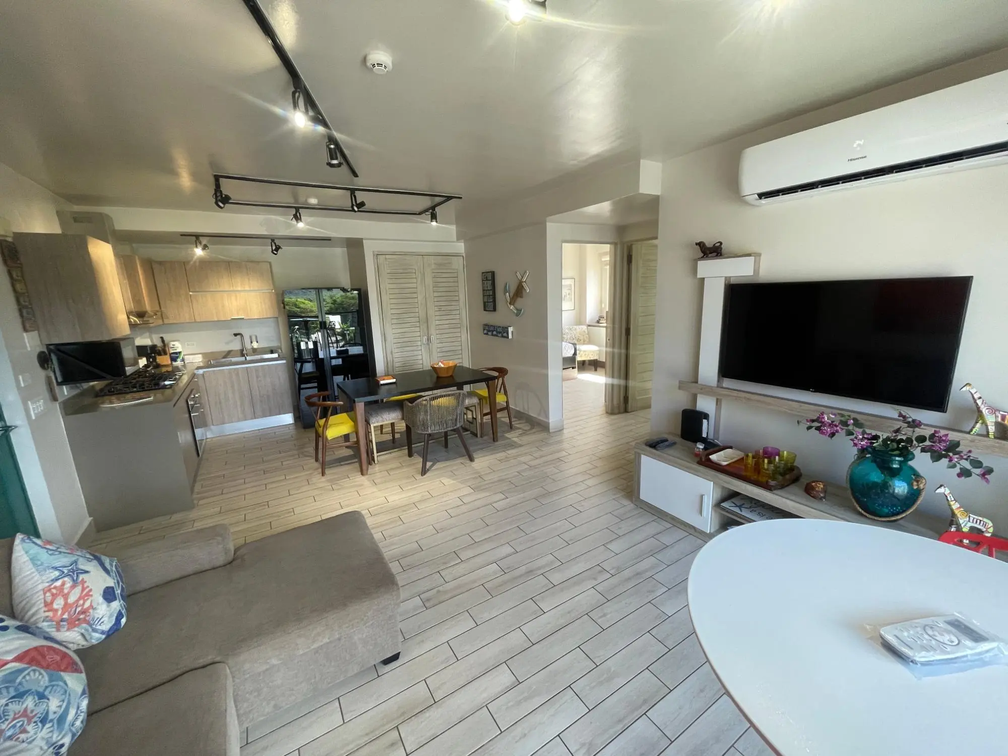 Venta Apartamento Amoblado Playa Caracol (parking Frente Elevador Y Bajo Techo) #4f - Photo 6