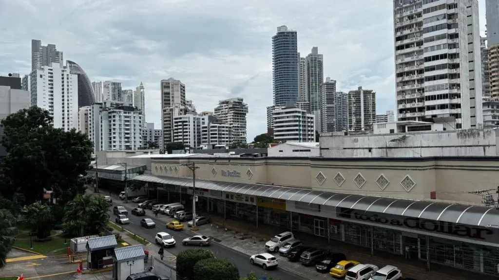 Torre Mirasol #4c - Photo 13