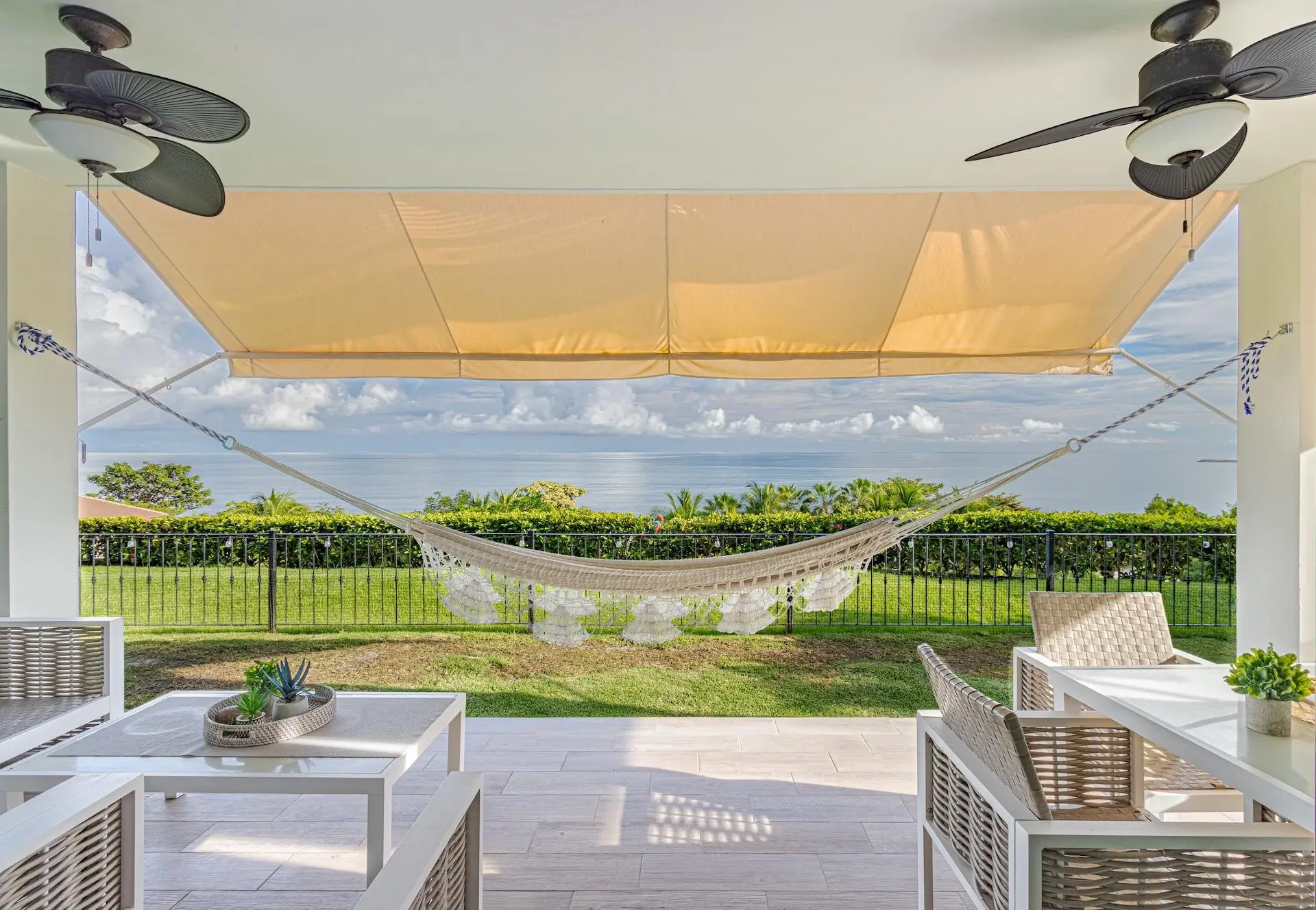 ph malecon, ensenada beach &amp; resort #pbb