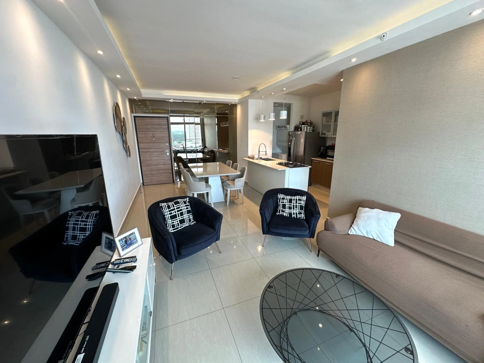 ph venezia tower remodelado (avenida ramon arias) #18f