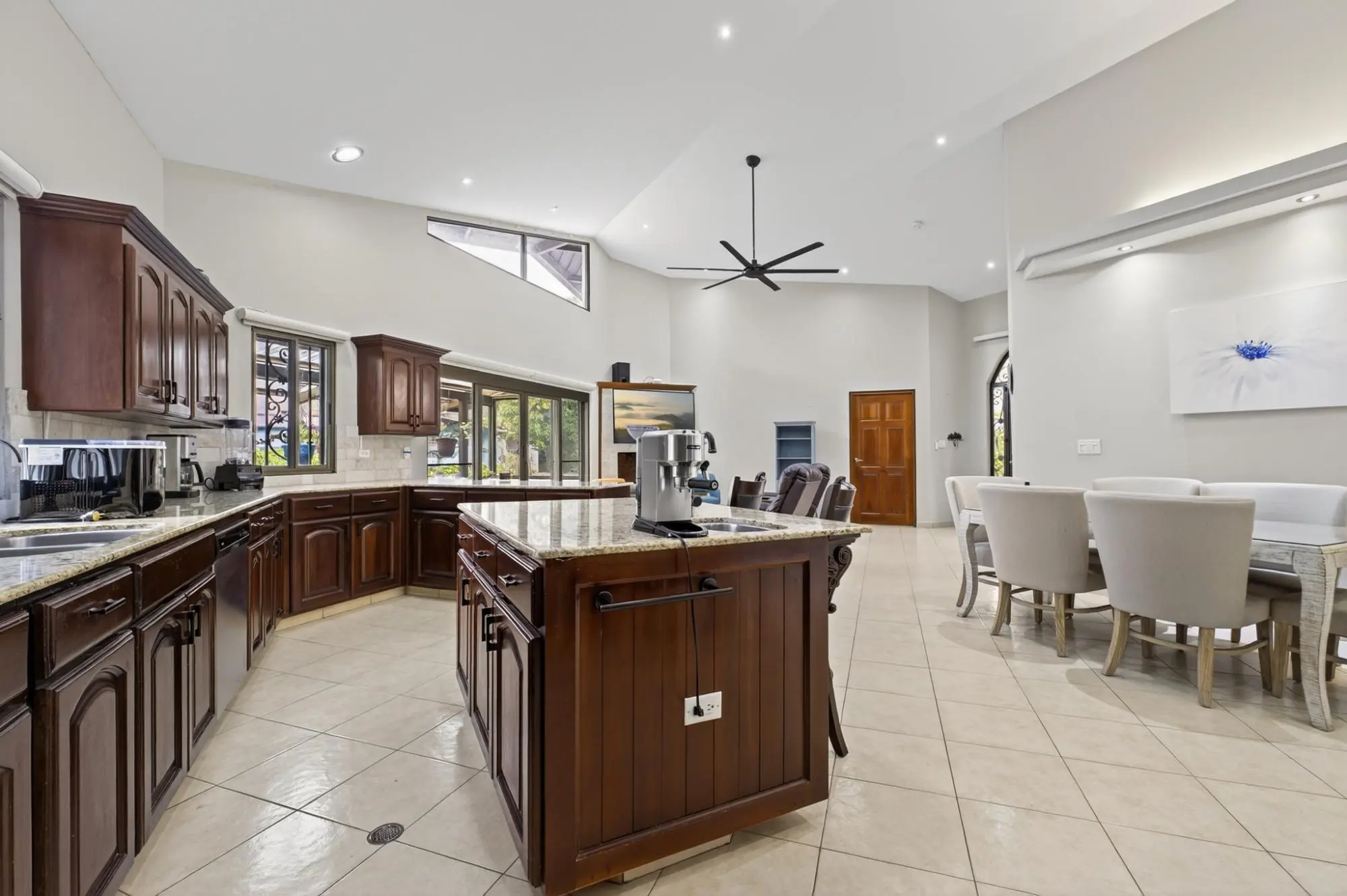 Ave. A Este, Bajo Boquete - Photo 16