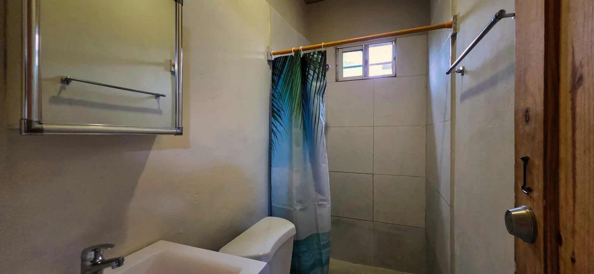 Central Volcán Home With Private Guest Apartment - Photo 30