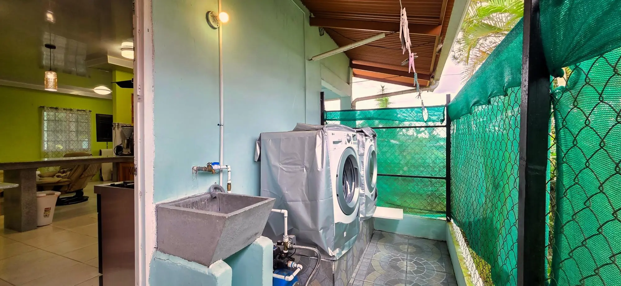 Central Volcán Home With Private Guest Apartment - Photo 31