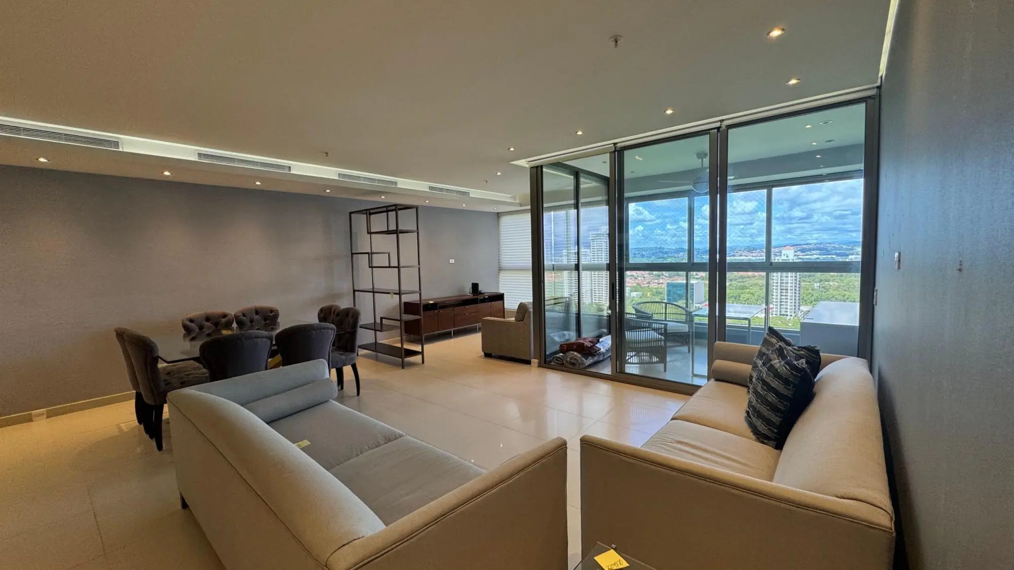 costa del este, avenida la rotonda #22c